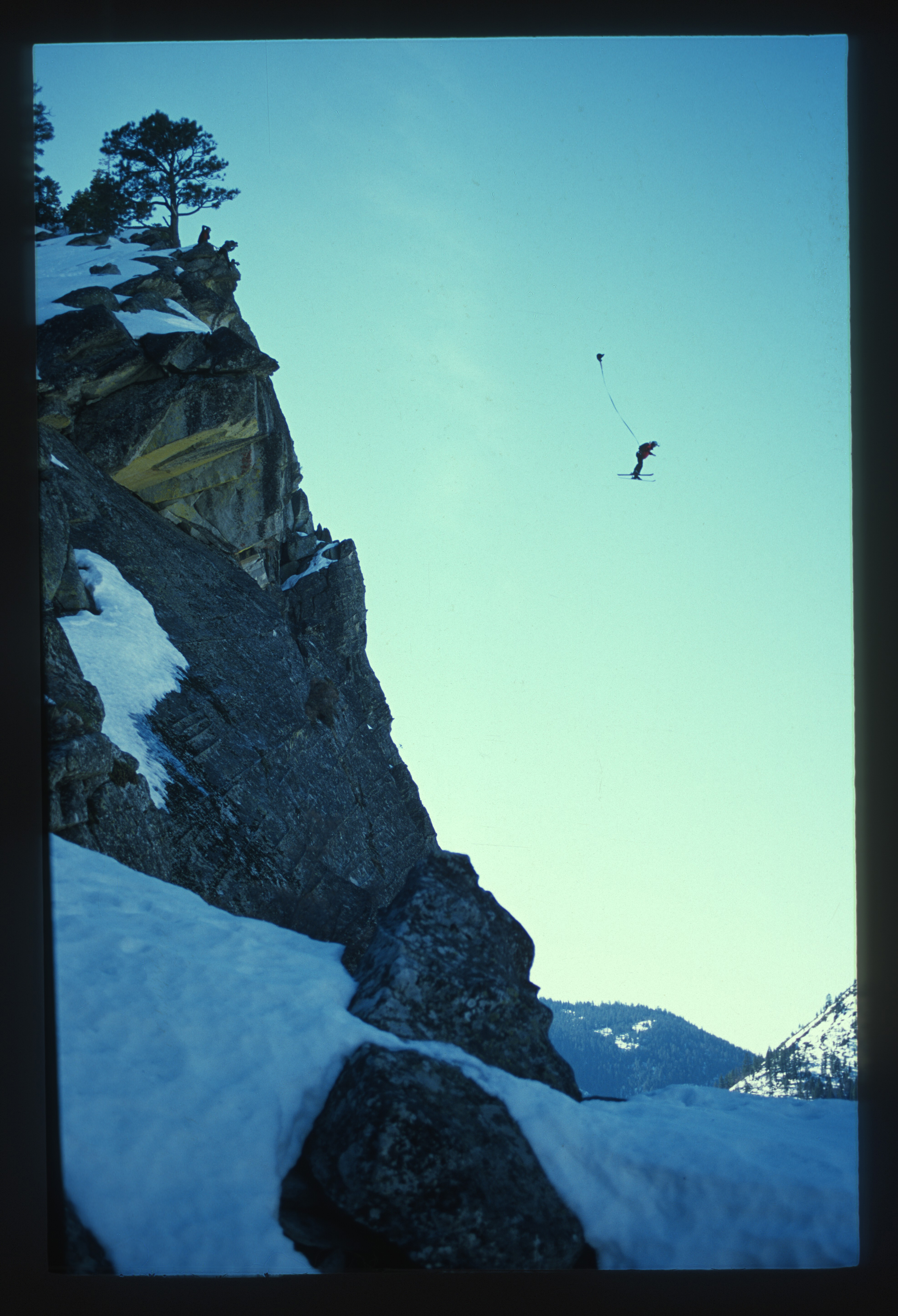 Ski-BASE, Lovers Leap. Photo: Hank de Vré