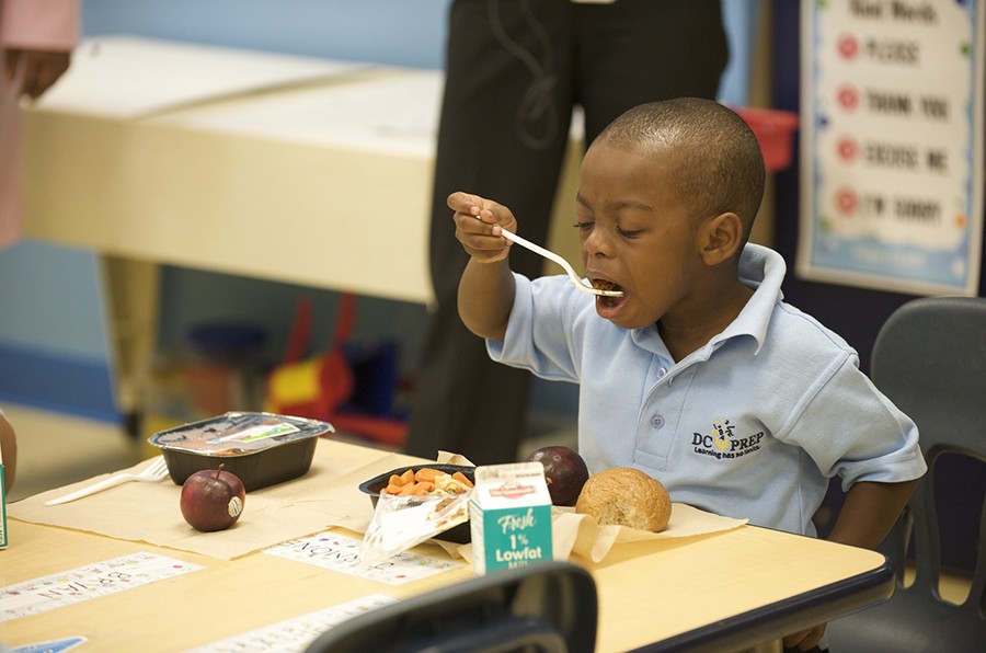 EarthTalk: Improving School Lunches