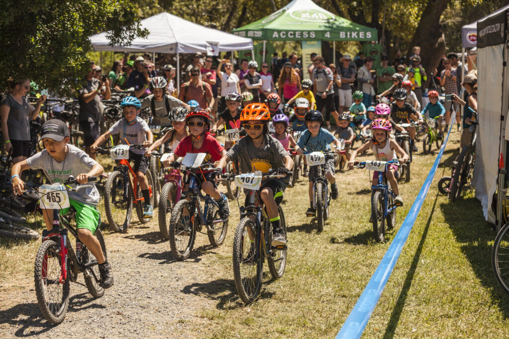 Kids racing at Ales for Trails