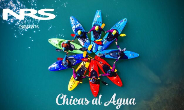 Chicas Al Agua (Girls in the Water)